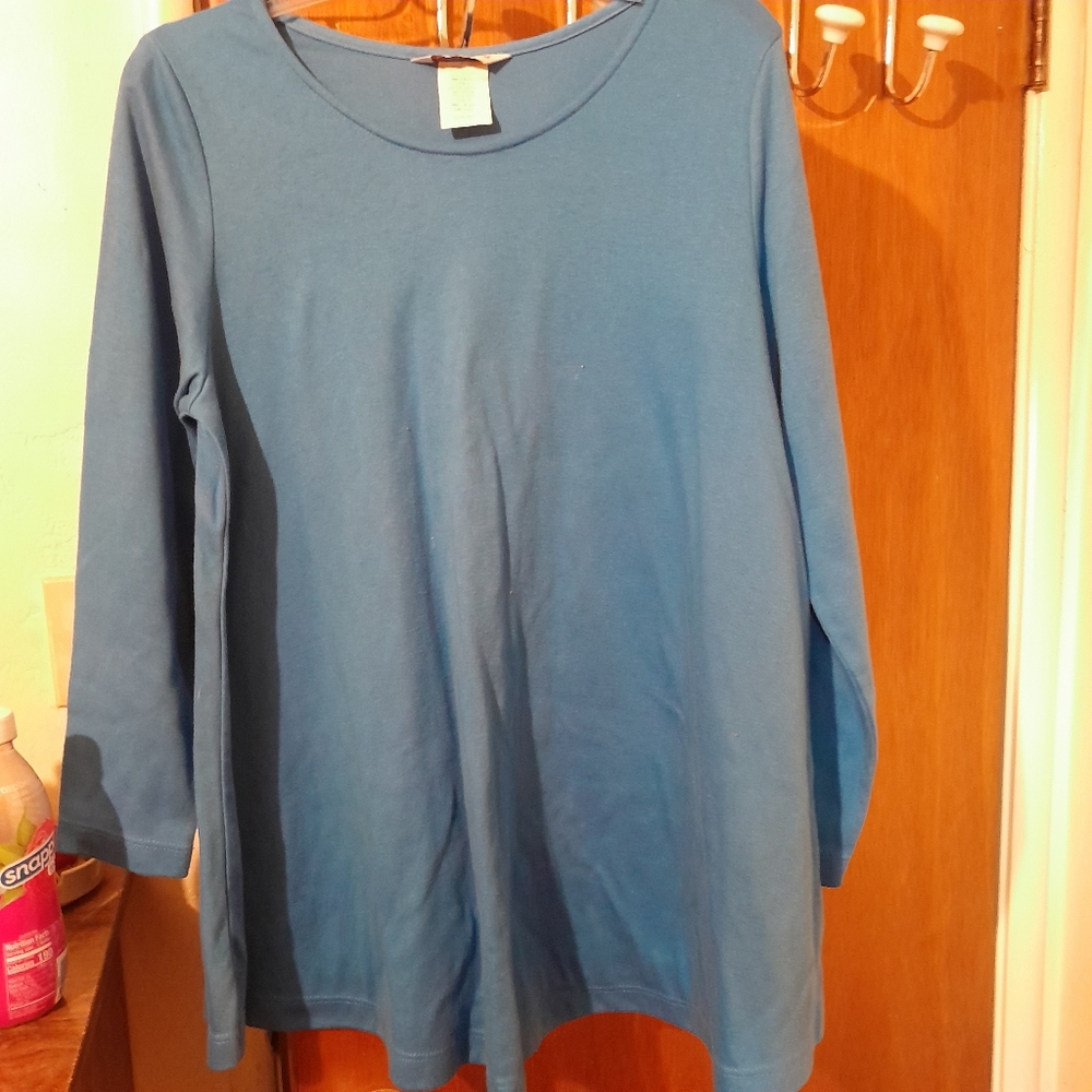 Maternity Top sz Medium EUC. (Worn a few times only).